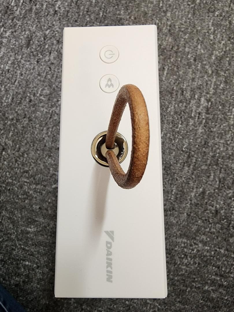 「未使用品」ダイキン 充電式コードレス電気脱臭機 ループストリーマ