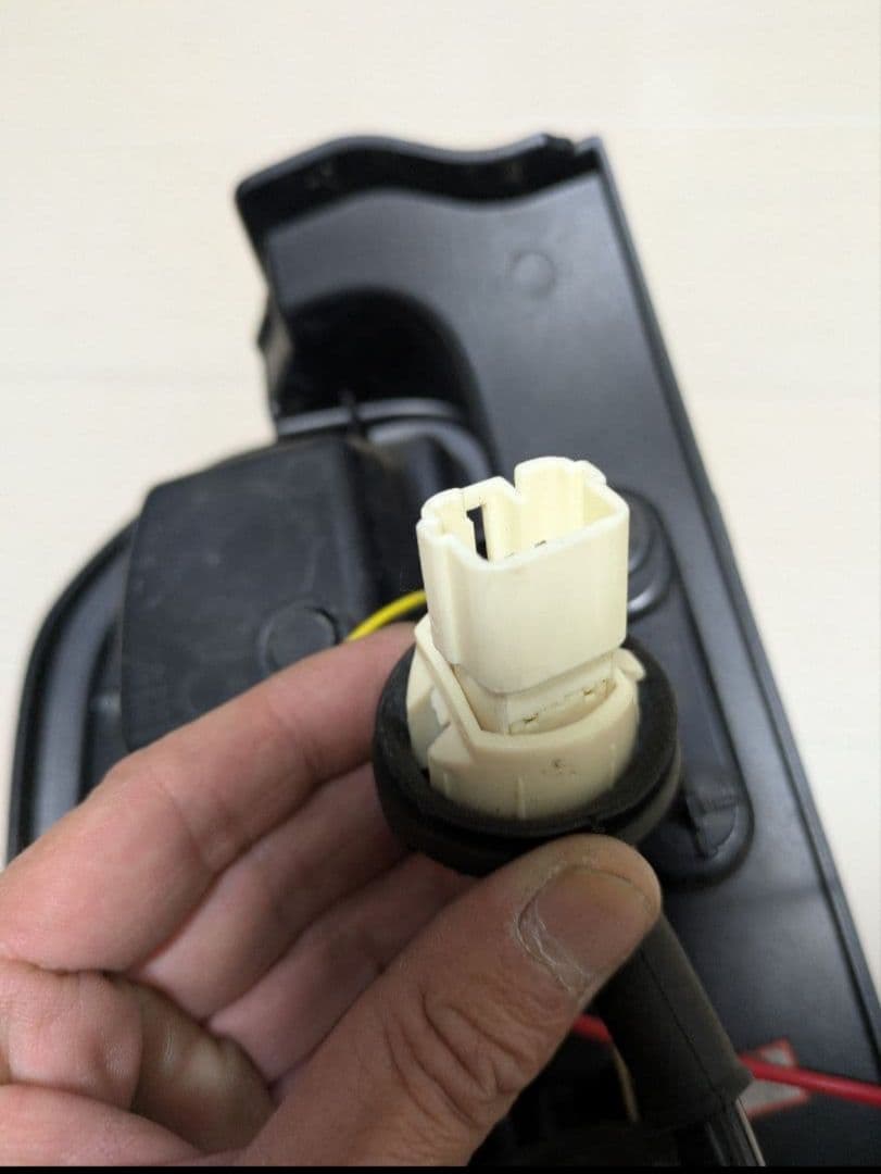 上野邦彦　JUNYAN スモークテールレンズ　ブラックホール