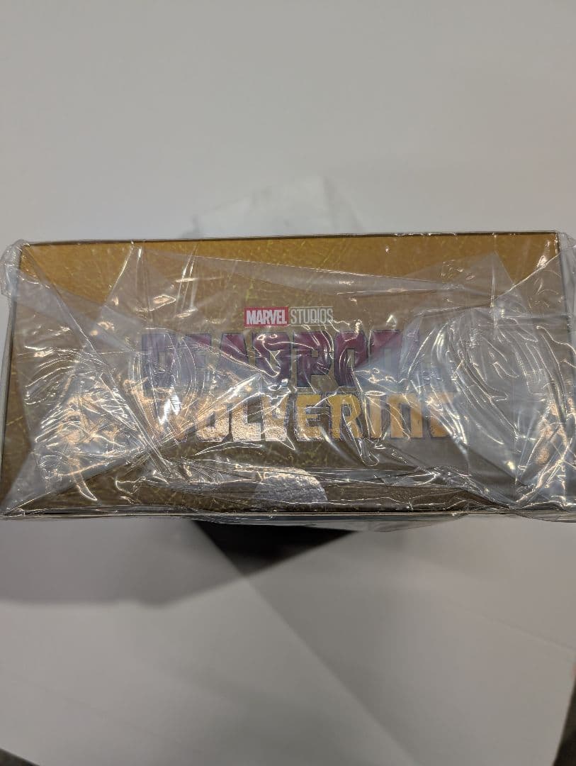 クリスマスSAIL ホットトイズ　ウルヴァリン　ブラウンスーツ版