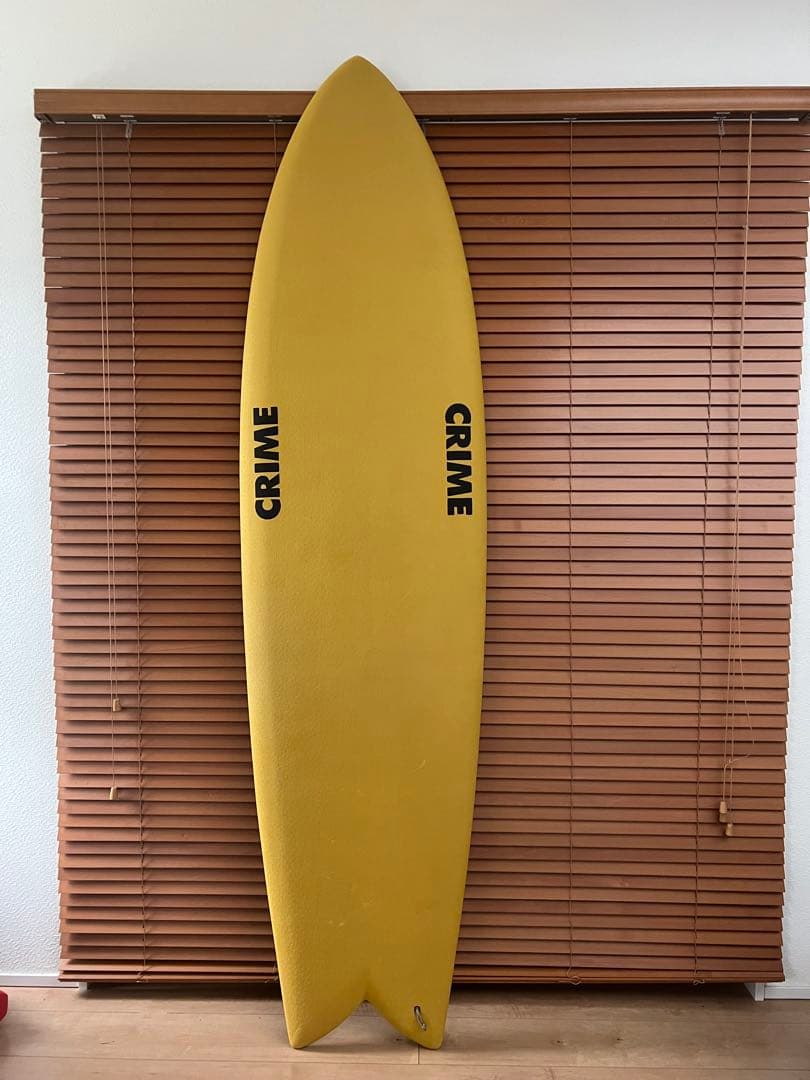 新品同様 CRIME サーフボード ミッドレングス ファンボード