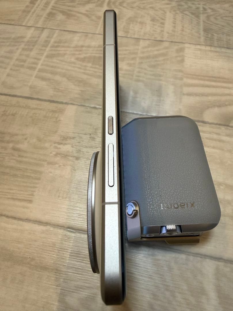 【極美品】Xiaomi 15 Ultra 中国版 RAM16GB 1TB＋Kit