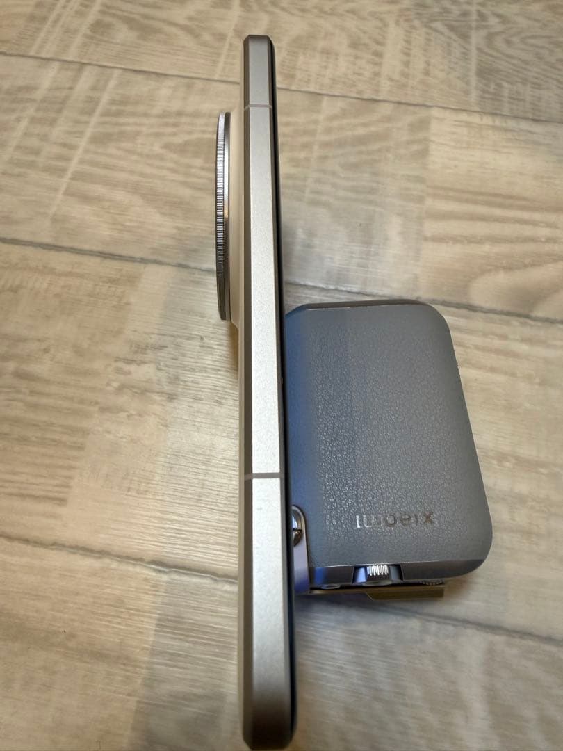 【極美品】Xiaomi 15 Ultra 中国版 RAM16GB 1TB＋Kit