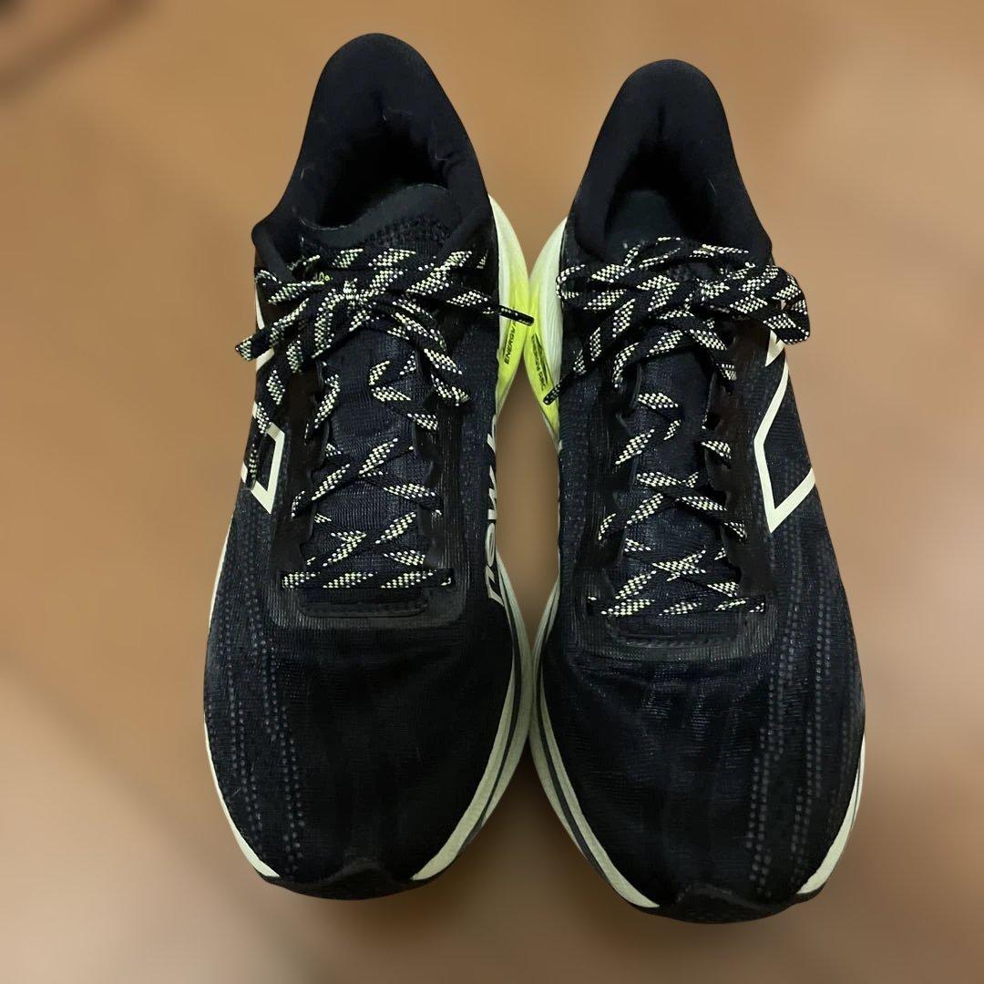 New Balance FuelCell スーパーコンプトレーナーv2 セット