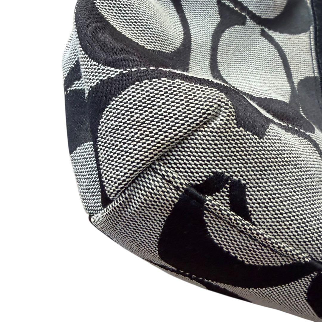 【極美品】COACH コーチ ワンショルダー キャンバス ブラック シグネチャー