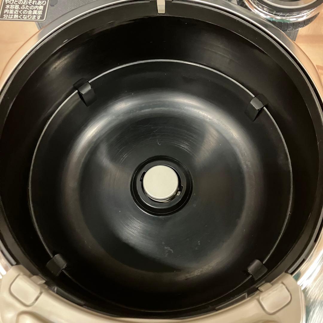 一都三県限定　配送設置無料　炊飯器　Panasonic 2019年製 5.5合