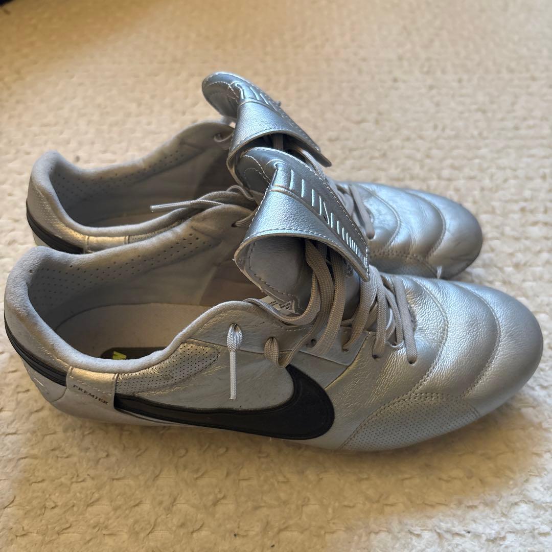 ナイキプレミア　スパイク　サッカーシューズ　ティエンポ