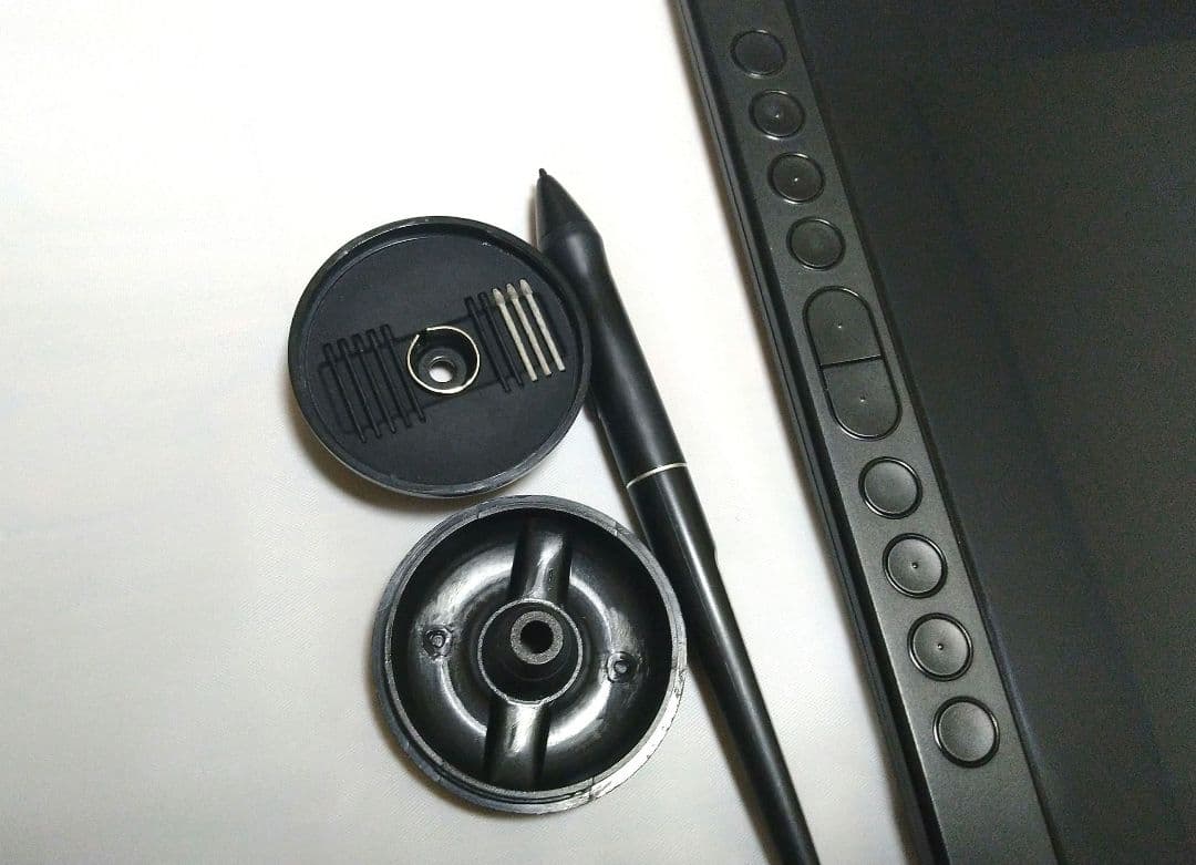 液タブ・ペンタブ Huion Kamvas16(2021)