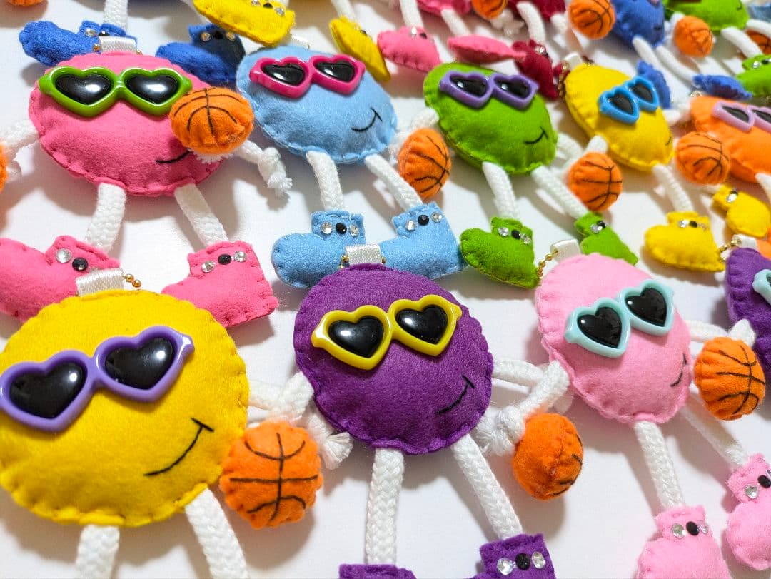 【完成品】ハンドメイド バスケットボール フェルト お守り 部活お守り 28個