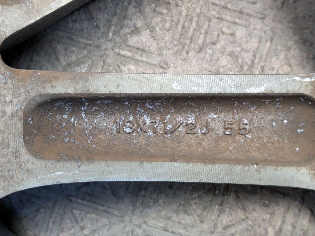 ジョージページです。レガシィ純正ホイール　18インチ　レガシー BRG