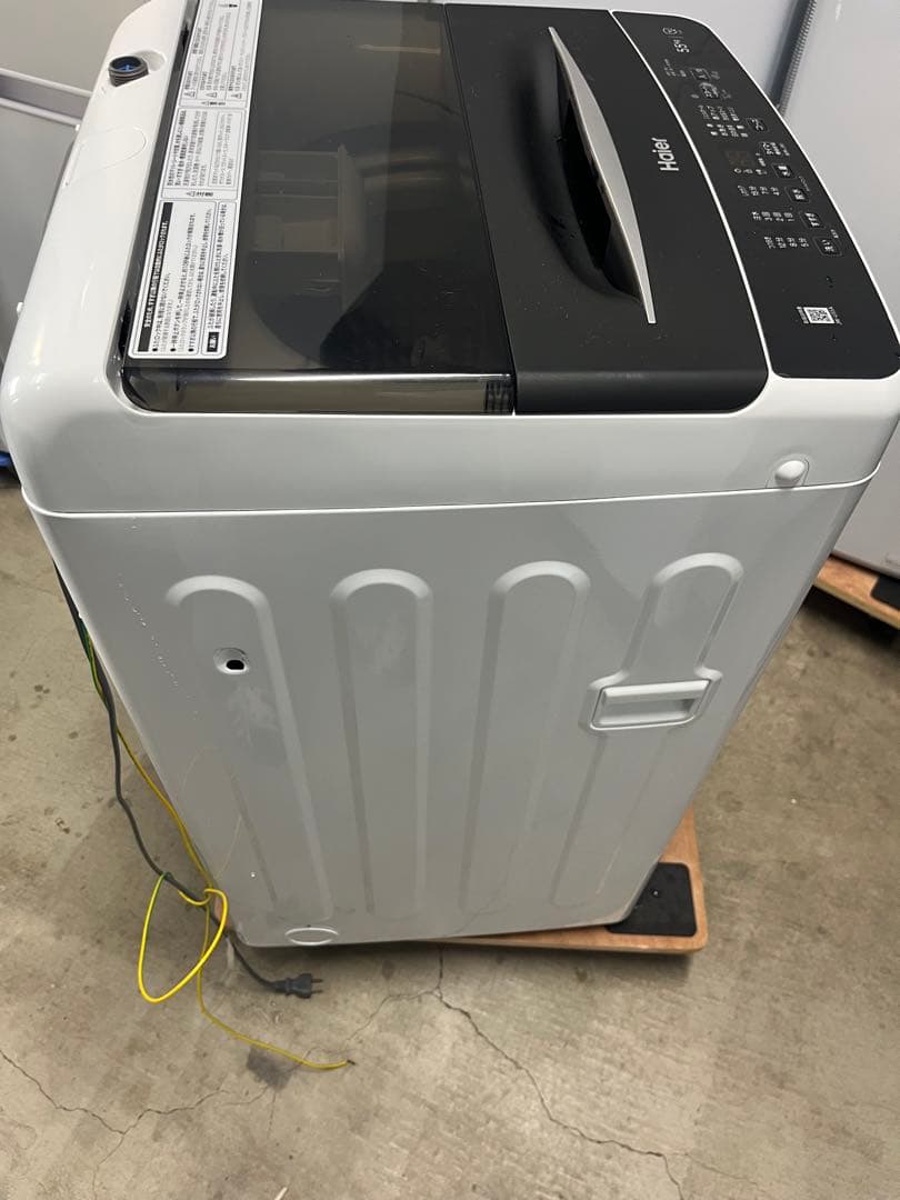ハイアール　JW-U55A 洗濯機2022年製5.5キロT