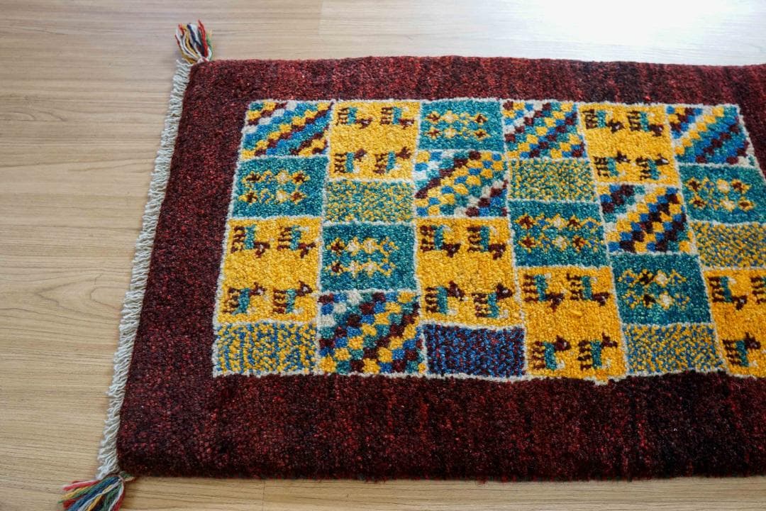 ペルシャ絨毯 手織り ギャッベ アマレ族 ギャベ 75×52cm