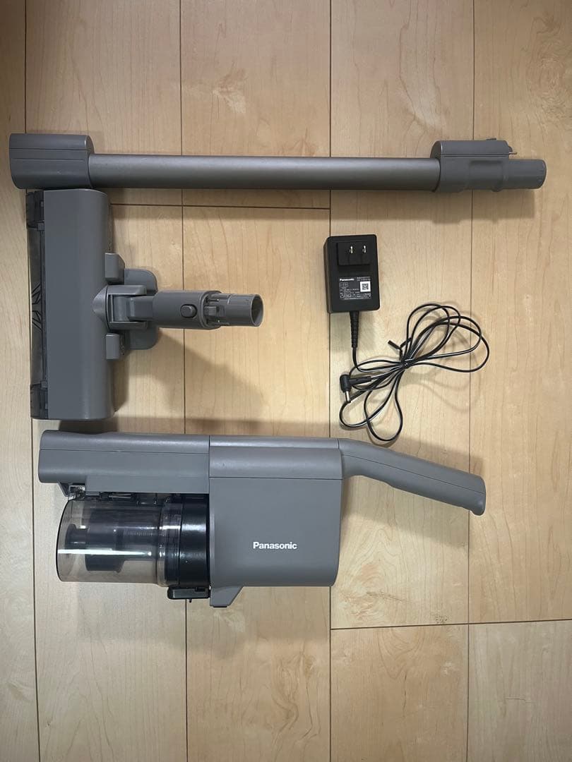 Panasonic コードレス掃除機 MC-SB53K