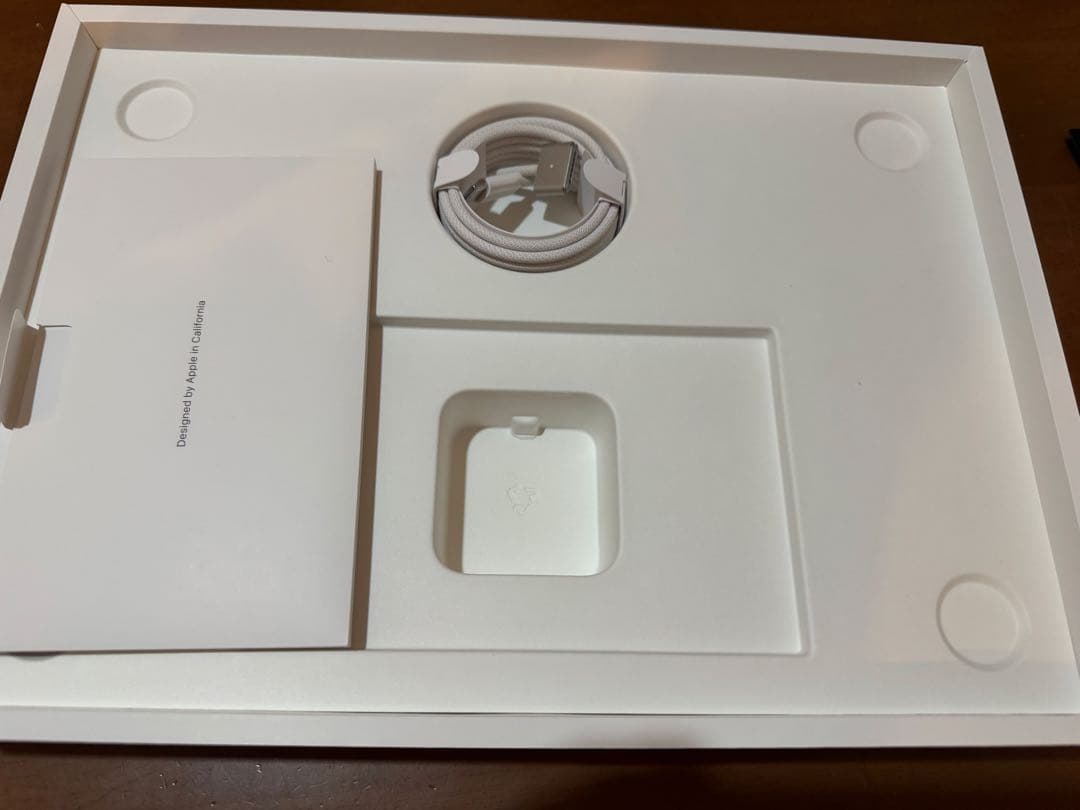 MacBook本体 MacBook Air 13 M3 256GB