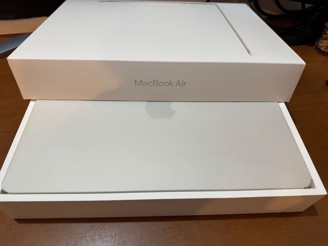 MacBook本体 MacBook Air 13 M3 256GB
