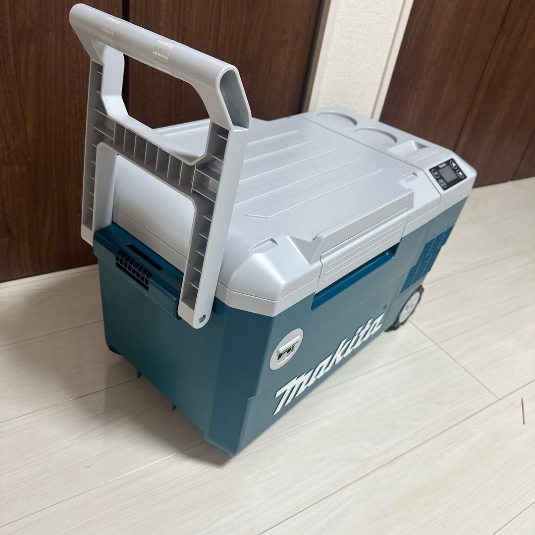 新品箱有り◼︎ マキタCW180DZ 冷温庫 キャスター付