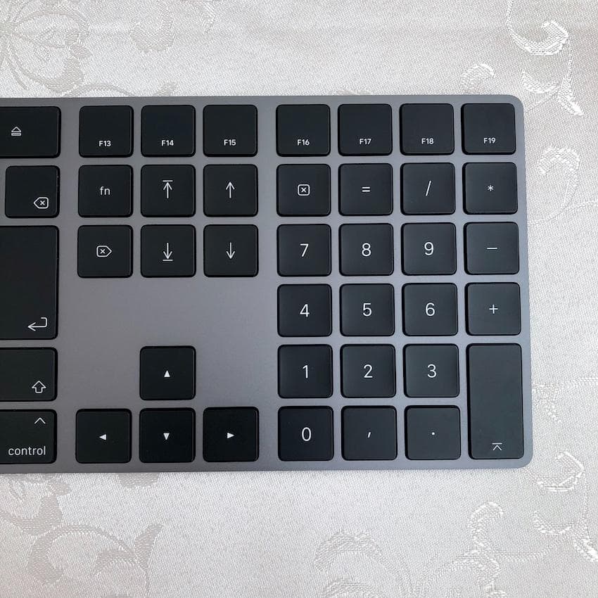 極上優良品｜スペースグレイ｜APPLE MAGIC KEYBOARD｜JIS配列