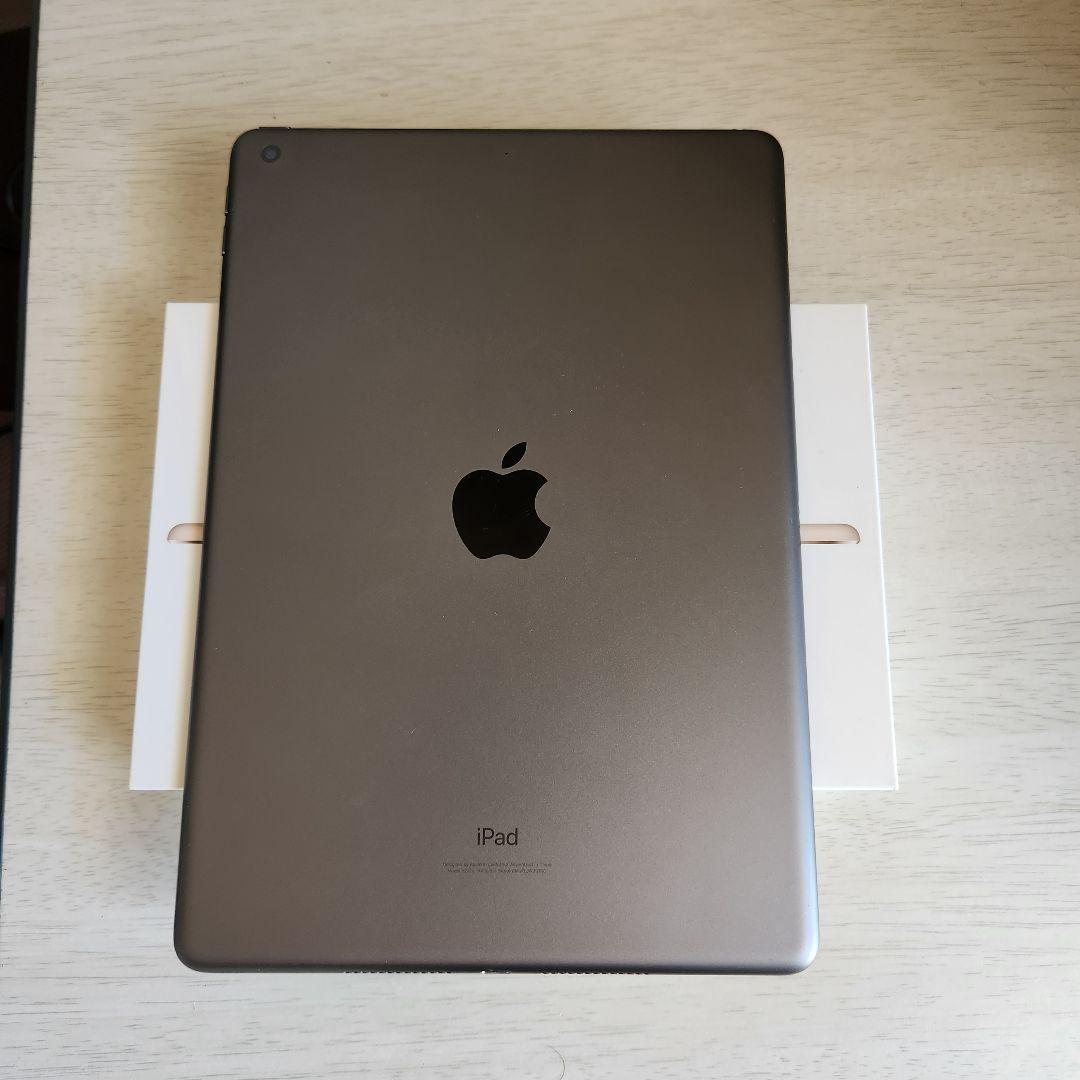 Apple iPad 第８世代 32gb