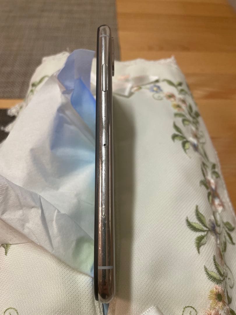 Apple iPhone X シルバー　64G