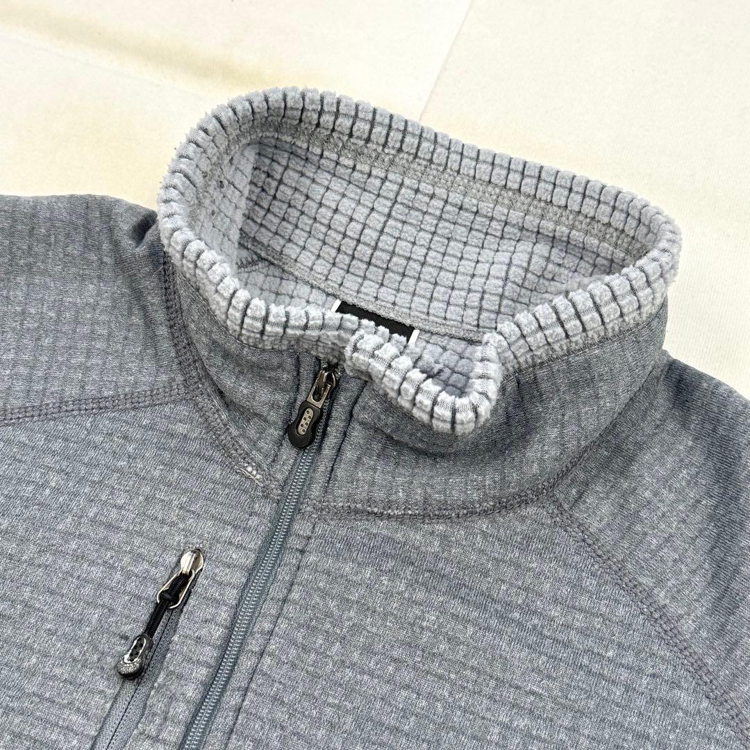 06F Patagonia R1 FLASH PULLOVER USA製