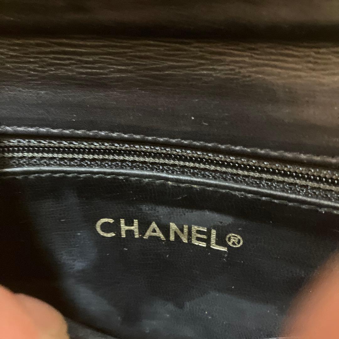 CHANEL ブラック ボディバッグ