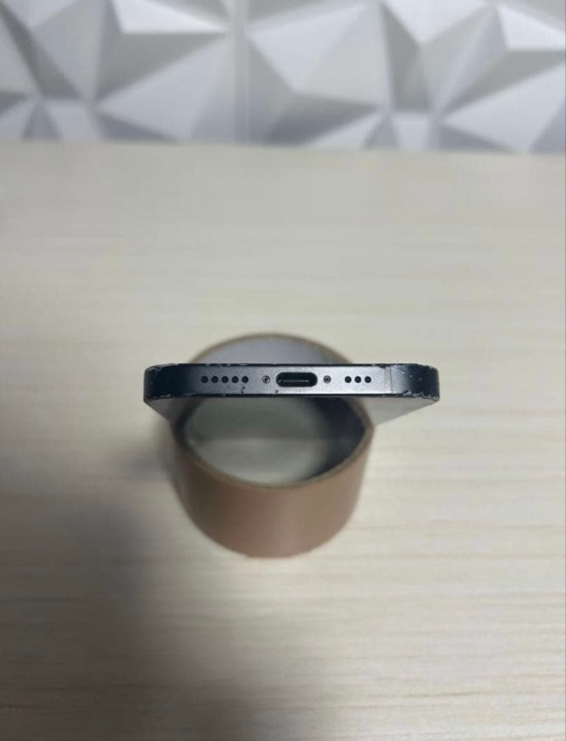 iPhone16e本体　完全に初期化済み