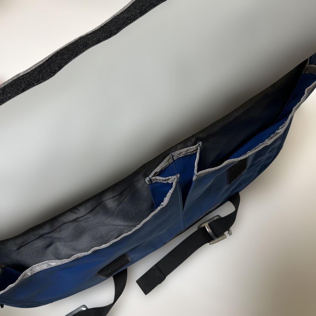 Timbuk2 メッセンジャーバッグ 青　未使用品　絶版