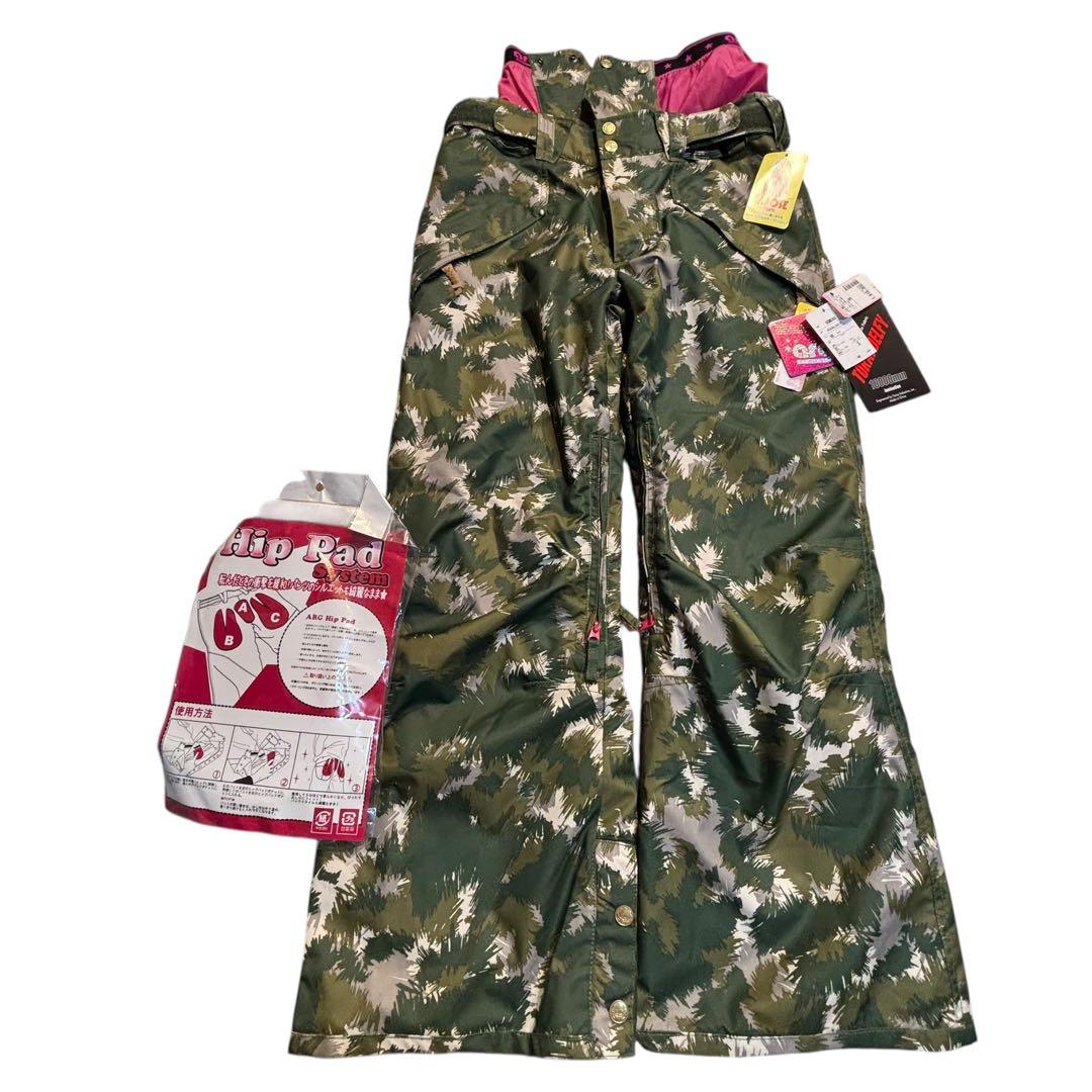 未使用　新品　迷彩　ARG(asics) スノーボードウェア　ズボン　スキー