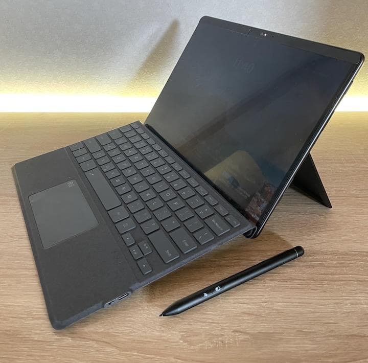 Surface Pro8 i5/ 8G/ 256GB キーボード、ペン付き