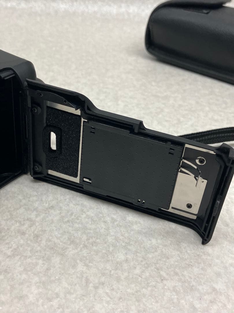 希少 FUJIFILM silvi F2.8 世界限定5000台フィルムカメラ