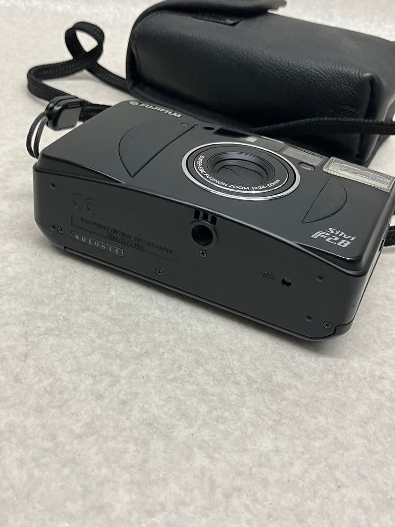 希少 FUJIFILM silvi F2.8 世界限定5000台フィルムカメラ