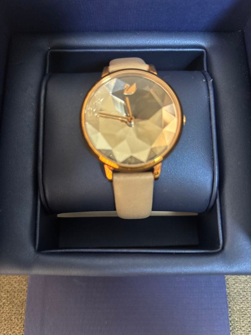Swarovski レディース 時計 ゴールド ベージュ