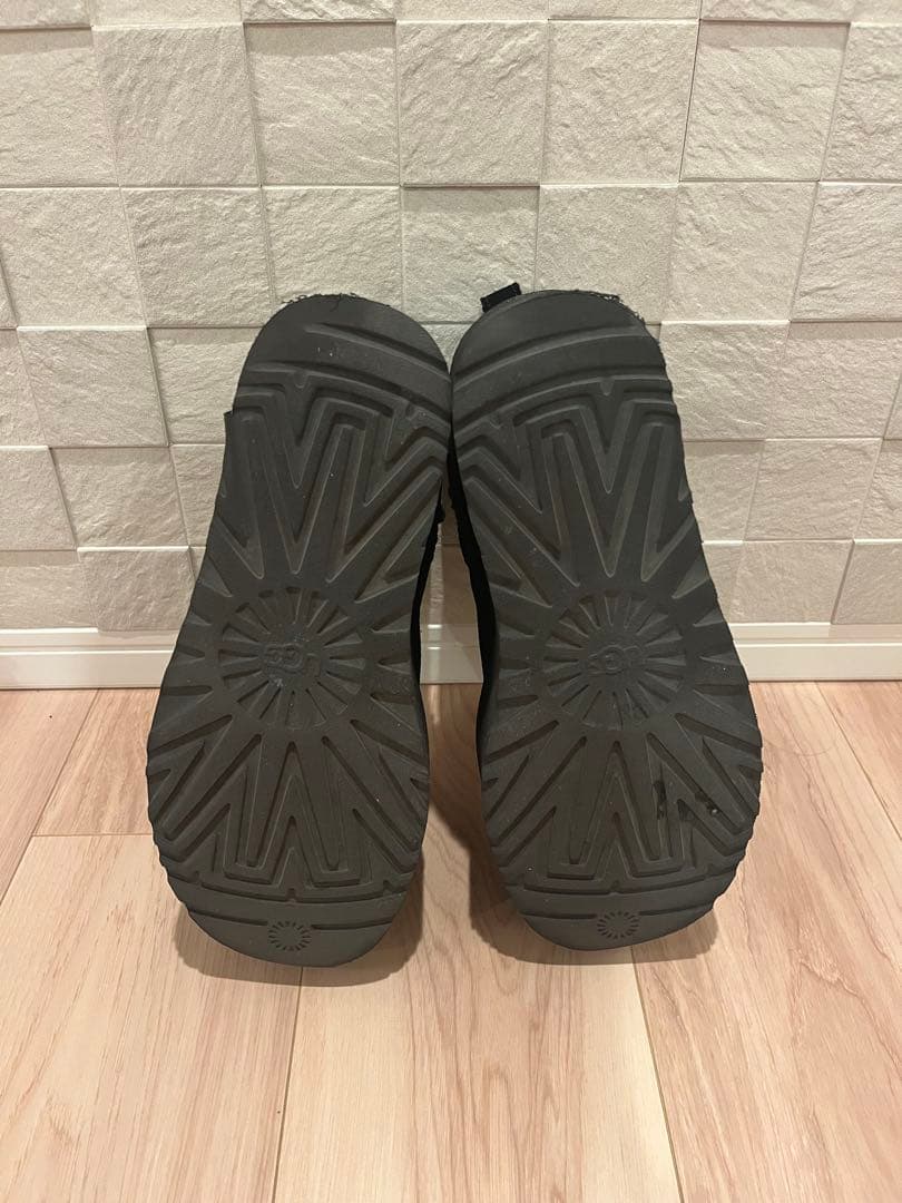 UGG クラシックウルトラミニプラットフォームブーツ 24cm