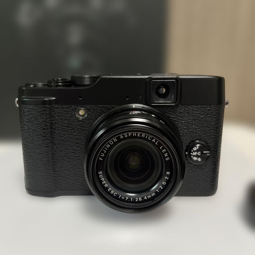 美品　Fujifilm X10 コンパクトデジタルカメラ