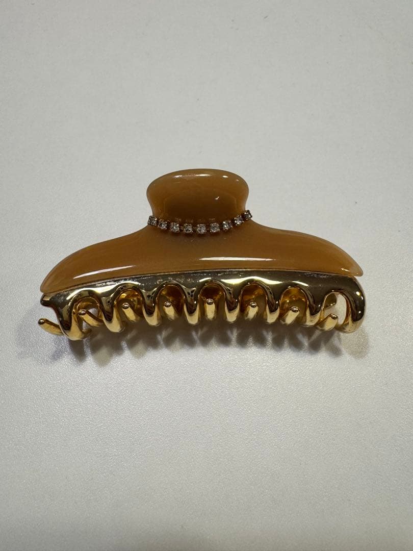 acca アッカ　ヘアクリップ　7センチ　ベージュ　スワロフスキー