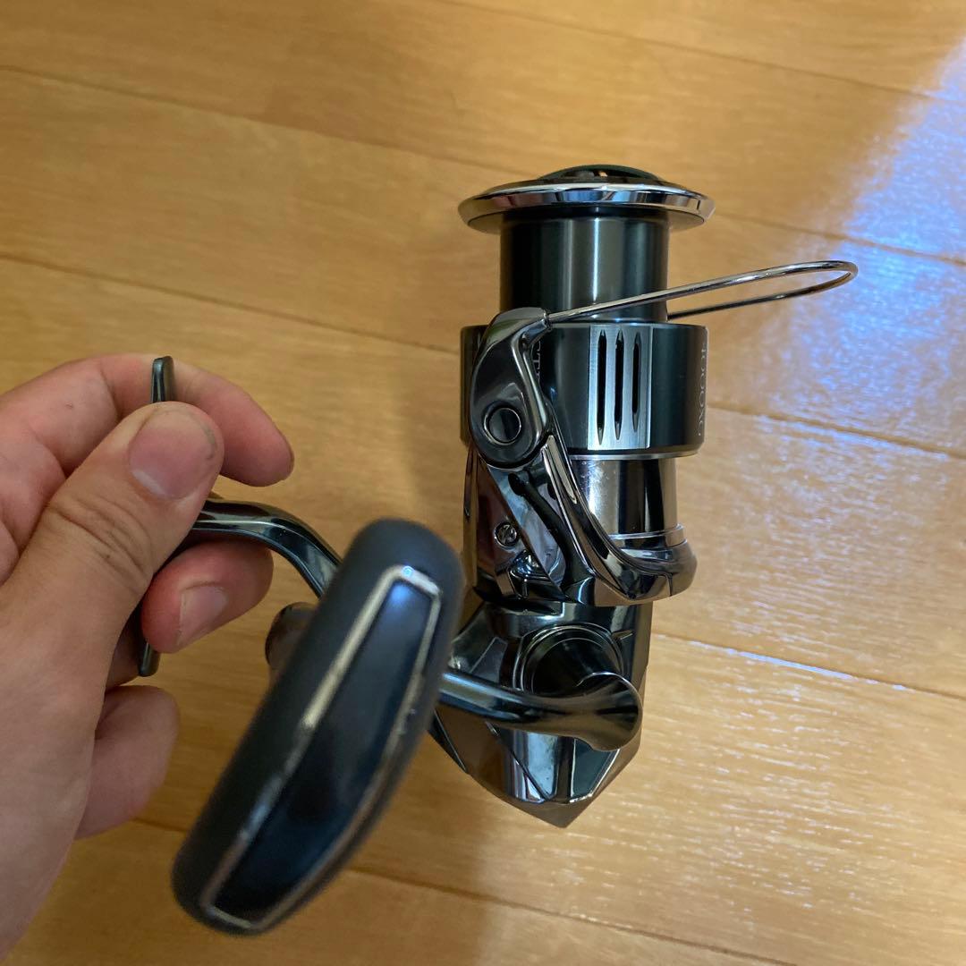 シマノ　22 ステラ　4000XG リールスタンド付き