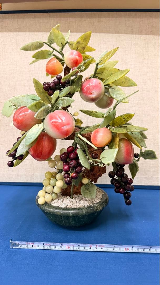 【寿果豊穣】— 石に込められた、二つの幸せの物語横20cm x 高40cm