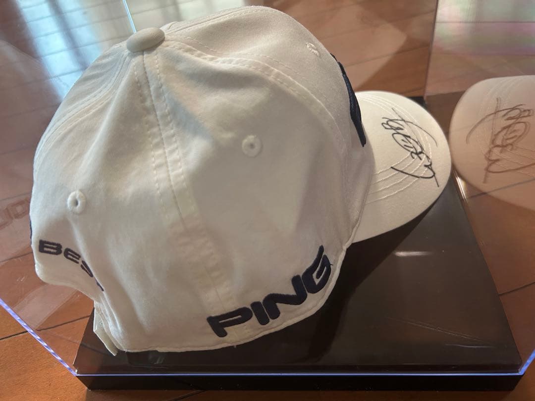 渋野日向子直筆サインキャップ