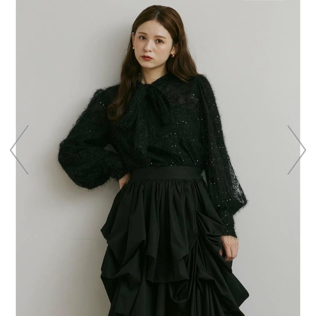 【新品未使用・タグ付き】Olu. スパンコールレースリボンタイブラウス