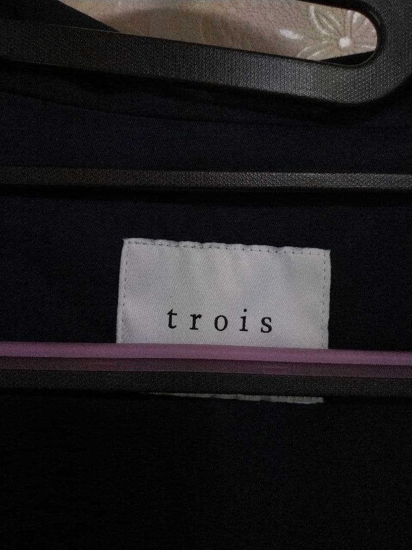 trois トロア　フード付きコート