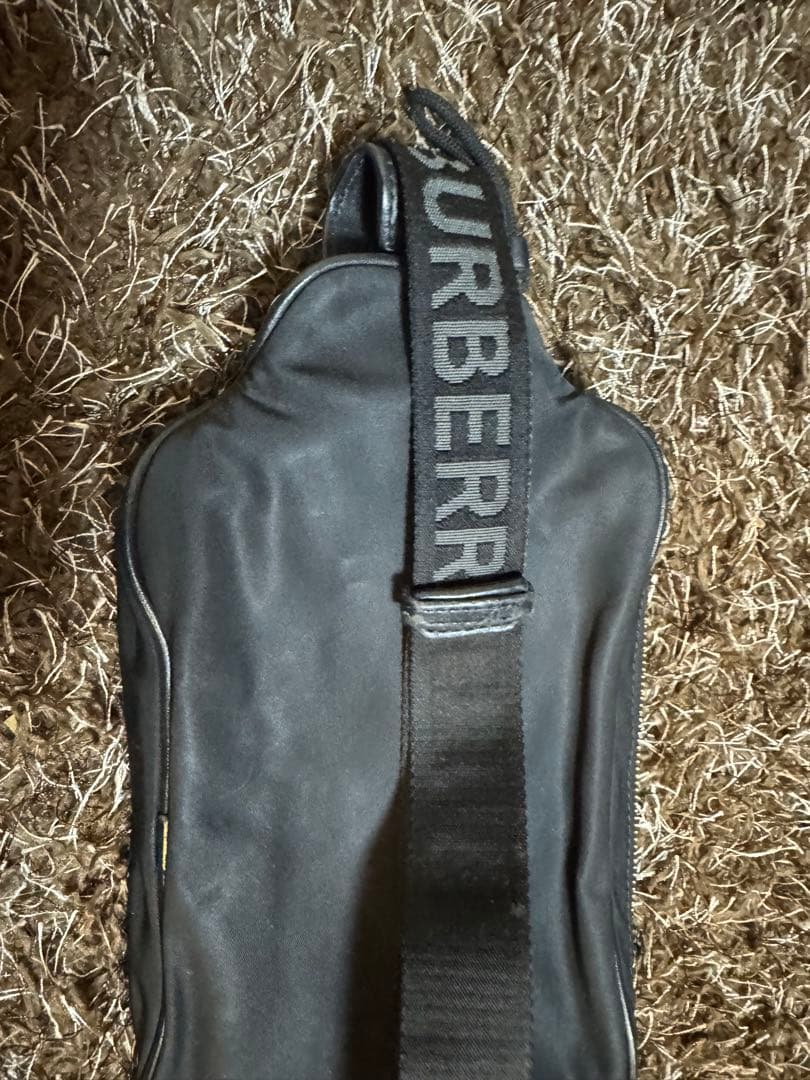 最終値下げBURBERRY ブラック ショルダーバッグ