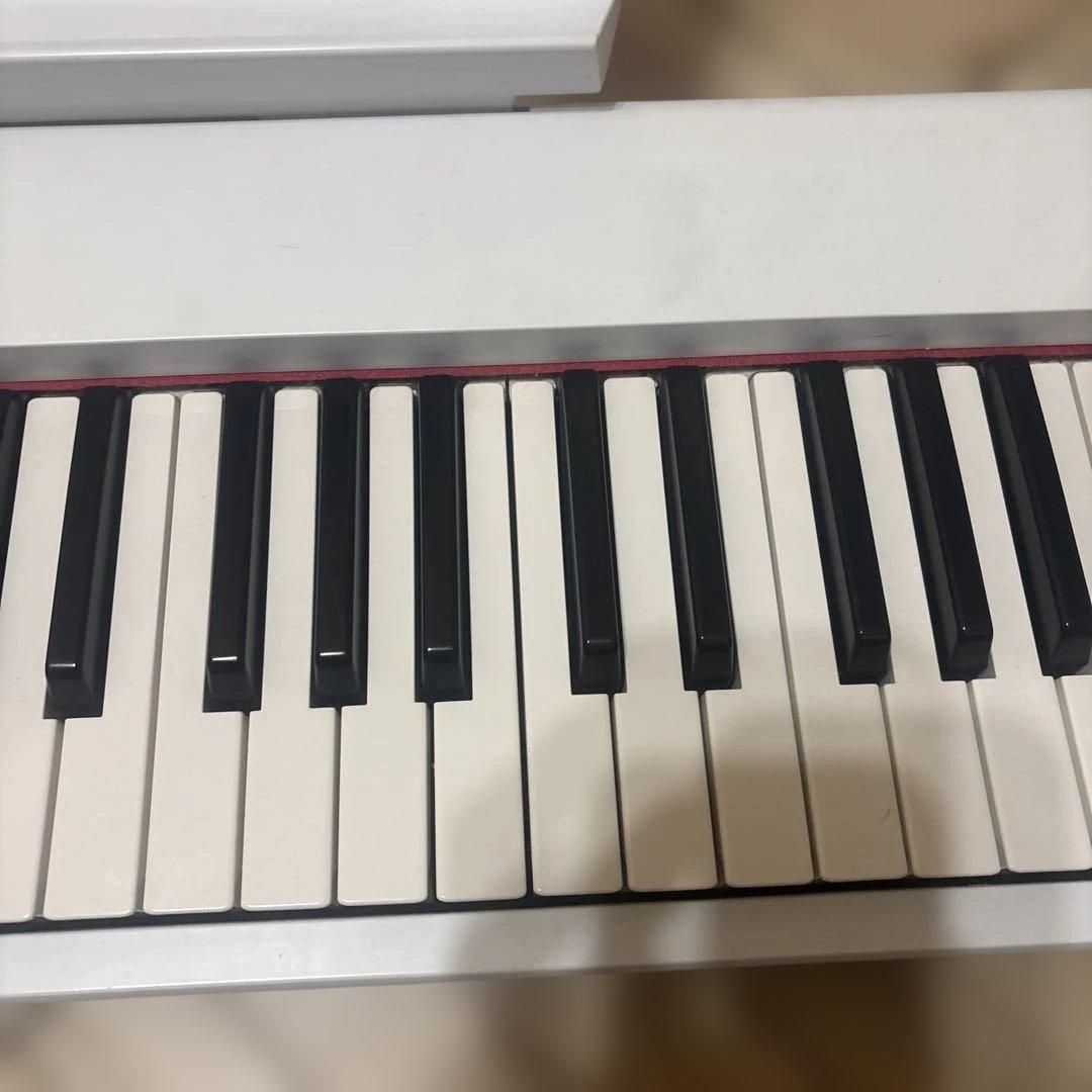 ヤマハ YAMAHA 電子キーボード piaggero ホワイト NP-32