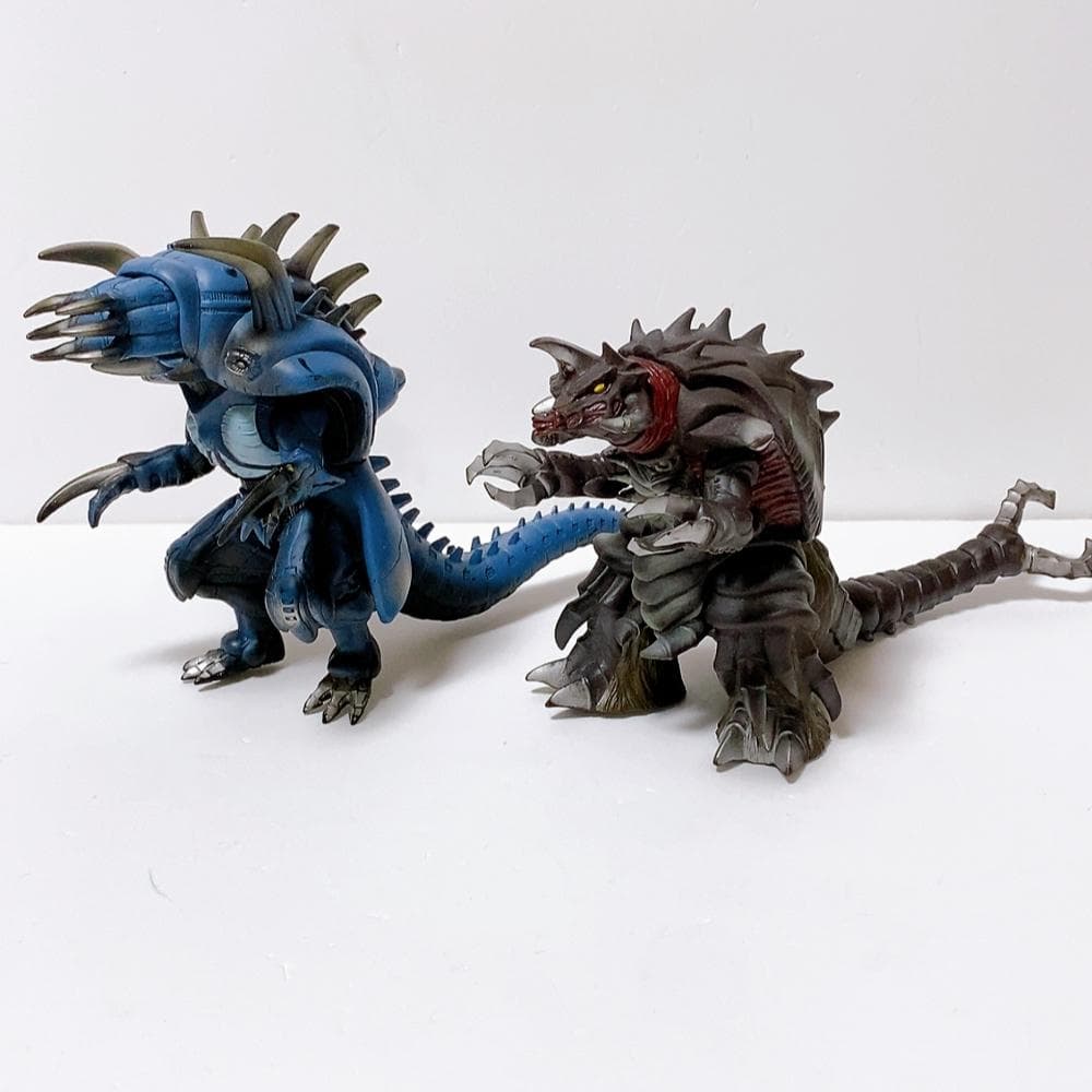 専用　ウルトラマンコスモス ＋ガイア 怪獣 6体セット