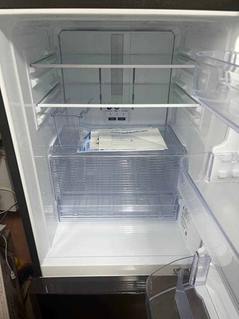 SHARP 2ドア冷蔵庫 SJ-PD28G　一部分破損あります
