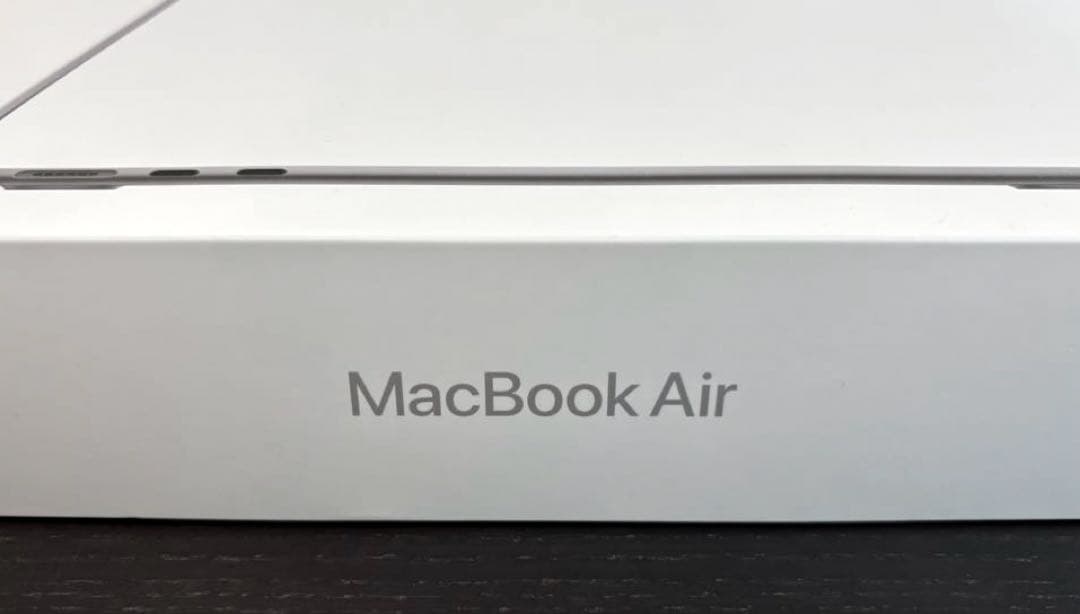 【美品】MacBook Air スペースグレー M2/8GB/256GB