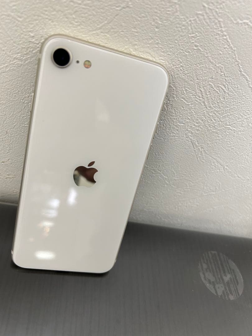 iPhone SE 第3世代 64GB