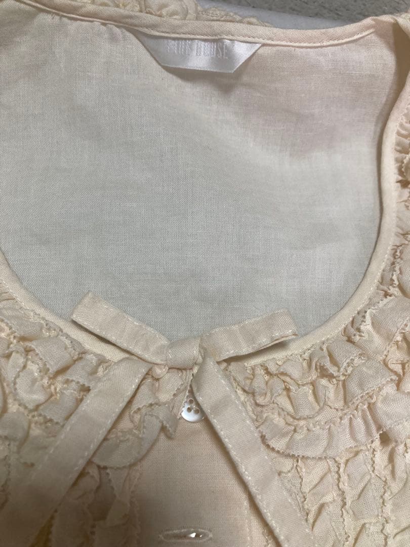 試着のみ　美品！　ピンクハウス ブラウス 長袖　フリルいっぱい