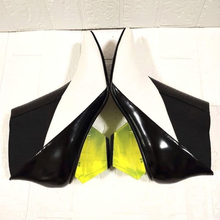 美品 UNITED NUDE ブーツ ダイヤ型ヒール サイズ25.5 完売品