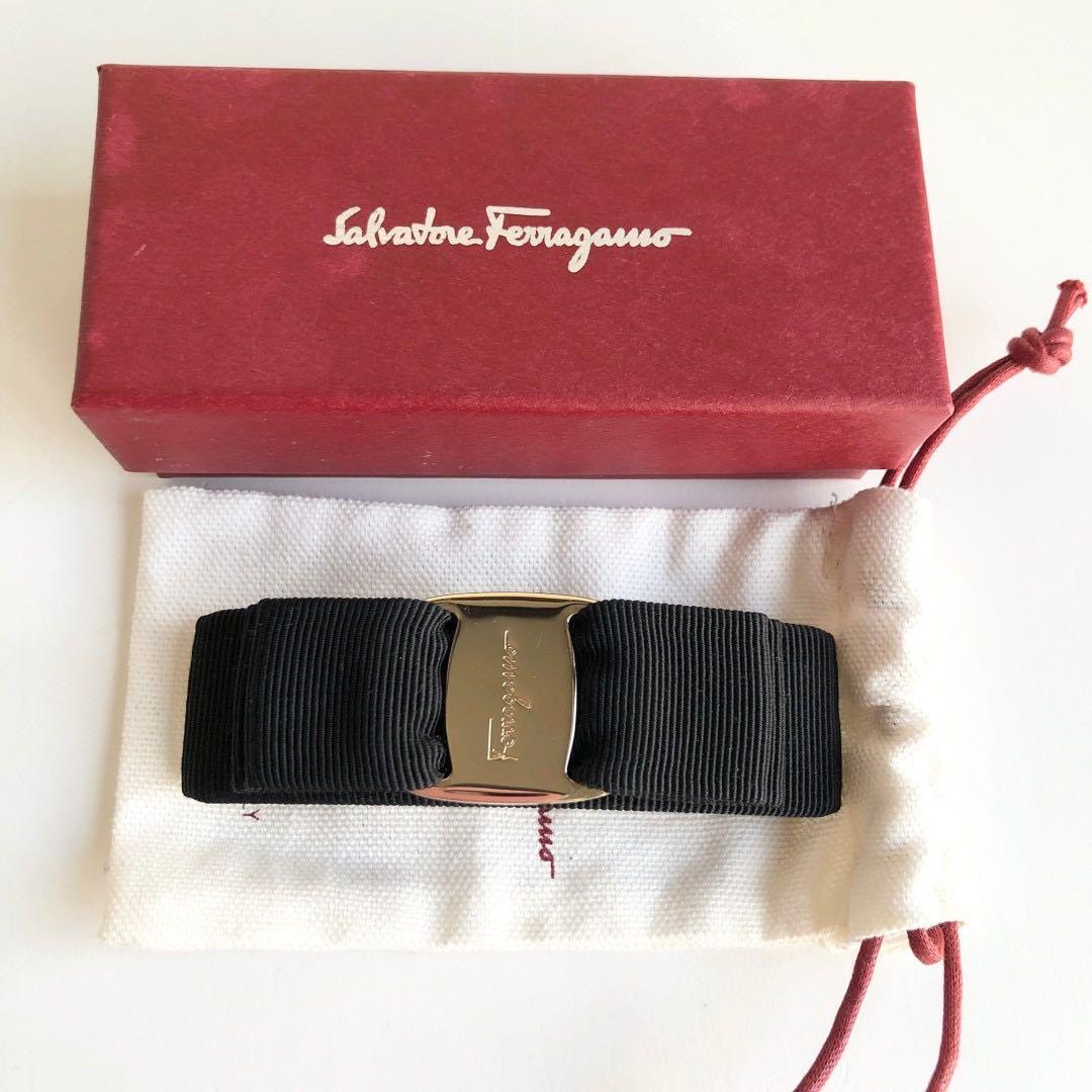 新品保管✨フェラガモ バレッタ ヴァラリボン ブラック ゴールド