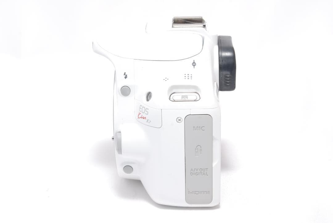 ⭐️プレゼントにも⭐️Canon Kiss X7 キャノン　デジタル一眼レフ