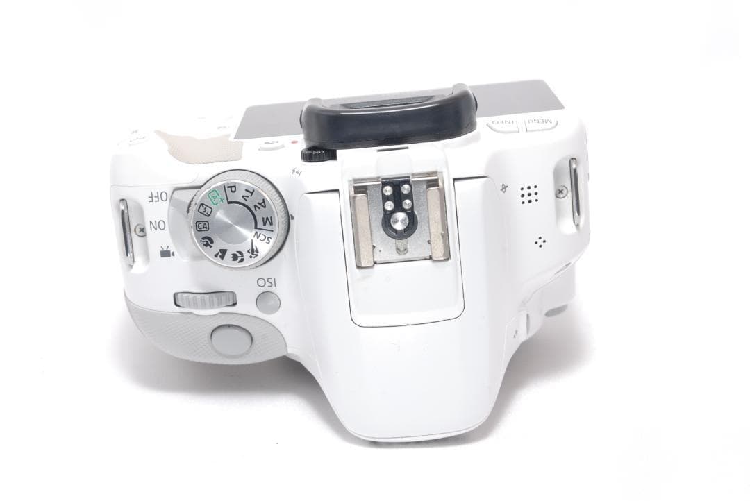 ⭐️プレゼントにも⭐️Canon Kiss X7 キャノン　デジタル一眼レフ